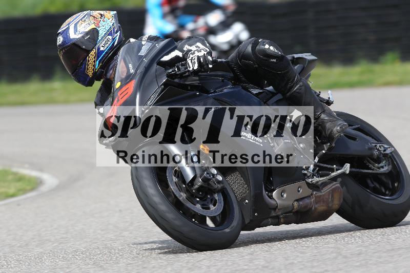 Archiv-2025/10 23.04.2025 Cornu Master School ADR/rot-rouge/63